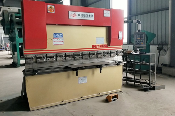 數(shù)控折彎機(jī)